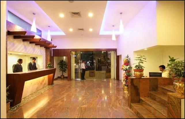 Hotel Utsav Deluxe 푸네 외부 사진